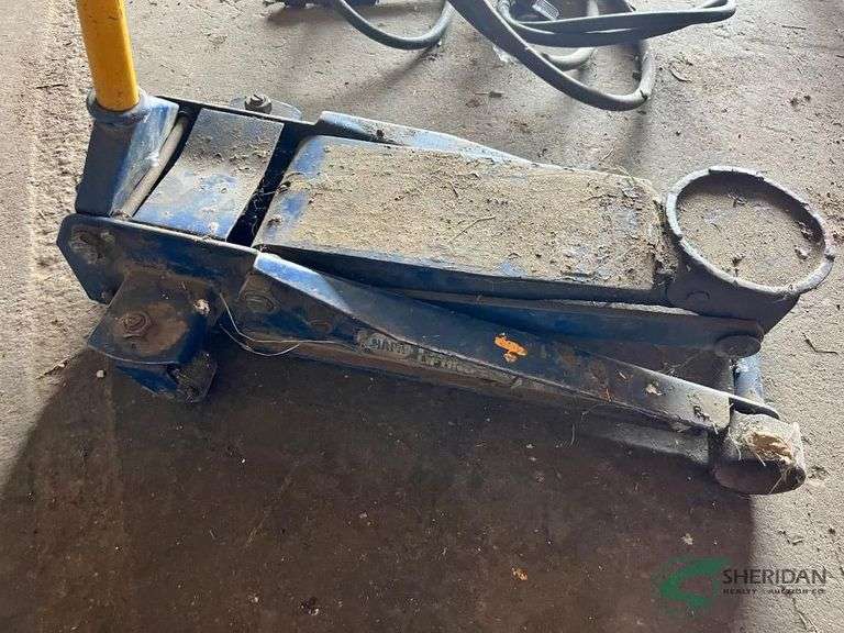 Napa Floor Jack image