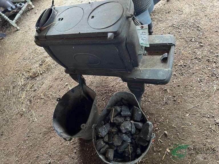Coal burning wood stove image