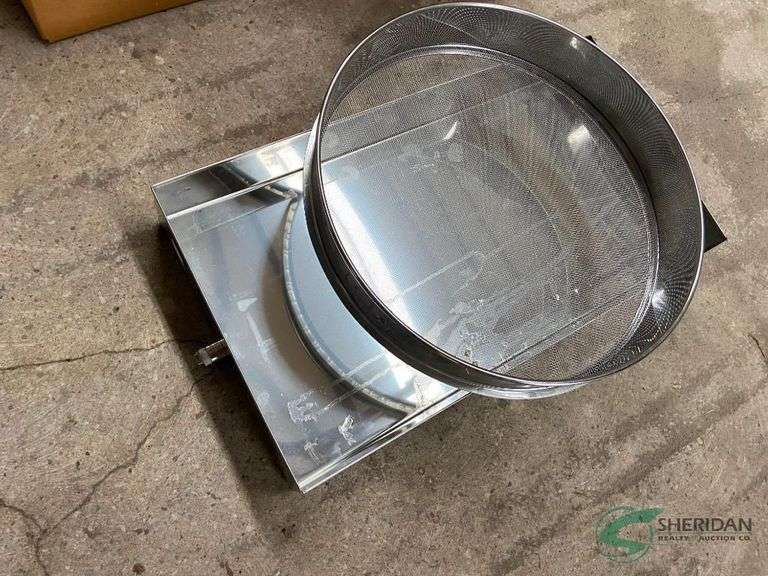 Sugar Screen and Pan image