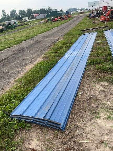 (8) pieces of metal pole barn steel 25'L, row:4 image