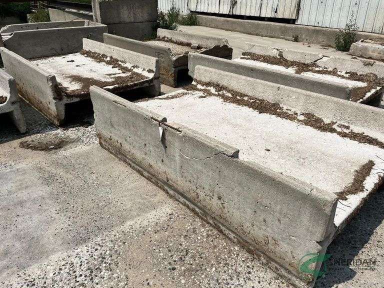 (4) Concrete H Bunks image
