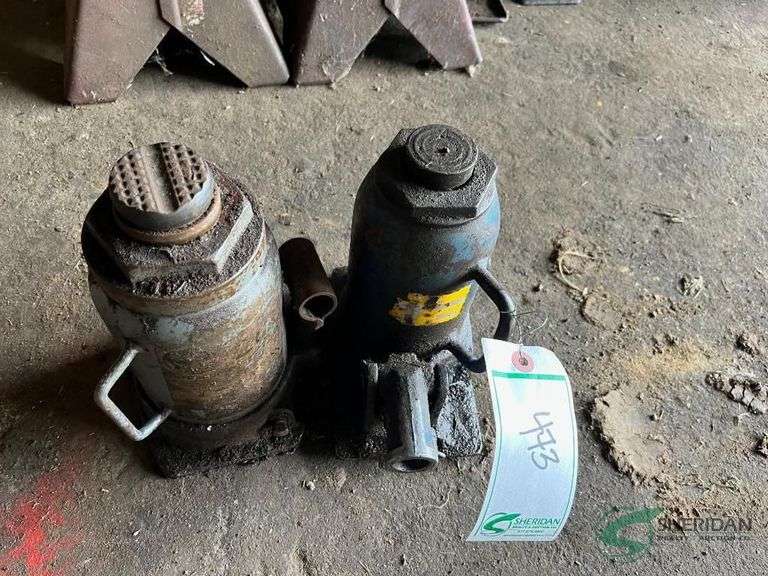 Hydraulic Bottle Jacks image