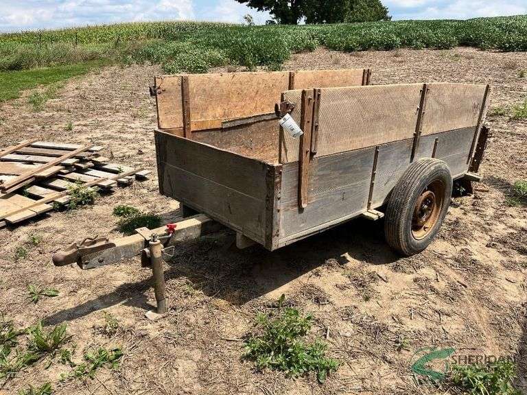 Vintage Trailer with Livestock racks, No title image