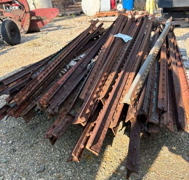 Pallet of T-Posts image