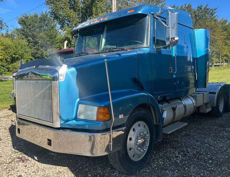 1991 WHITEGMC Semi image
