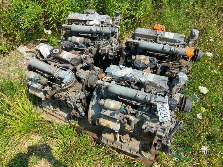 Pallet of 4 motors image