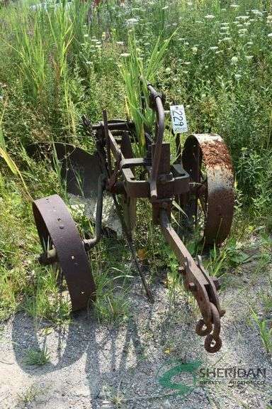 1 Bottom plow image