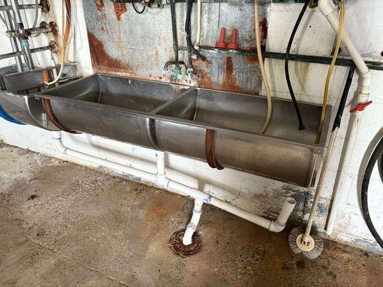 Milk house sink, pipelines, wash system - does not include tank controls image