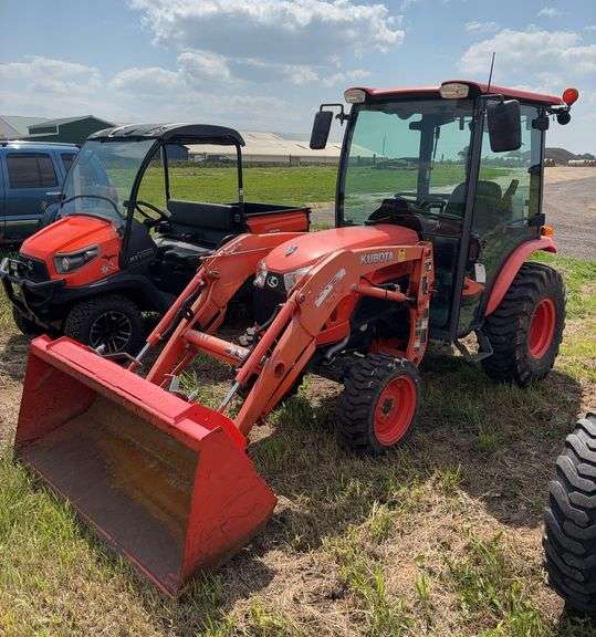 Kubota B2650 with LA534 Loader, row:1, k image