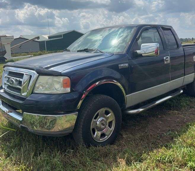 2004 Ford F-150 pick up, K, row:1 image