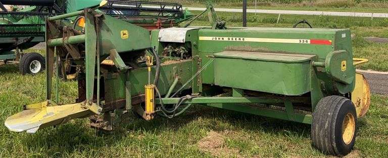 John Deere Baler 336, row:3 image