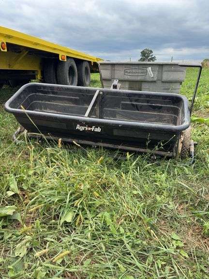 Agrifab seeder, pull behind, 4' wide, row:10 image