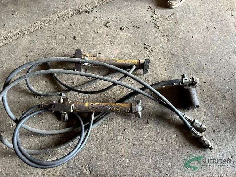 Hydraulic manual pumps image
