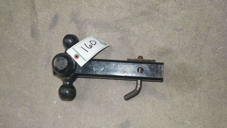 Receiver Hitch: Tri-Ball Mount image