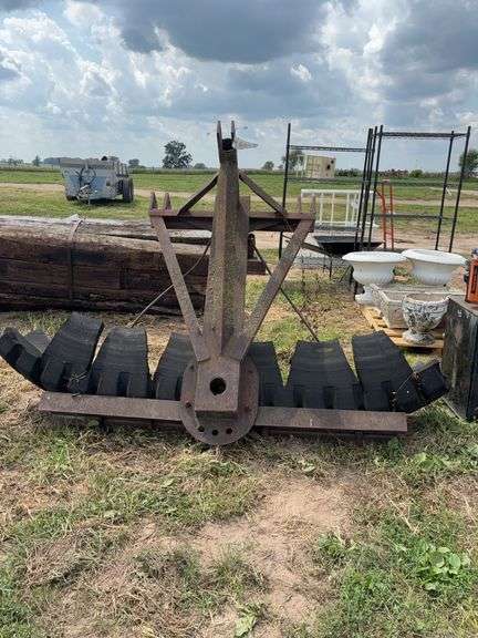 3 pt. manure scraper, row:6 image