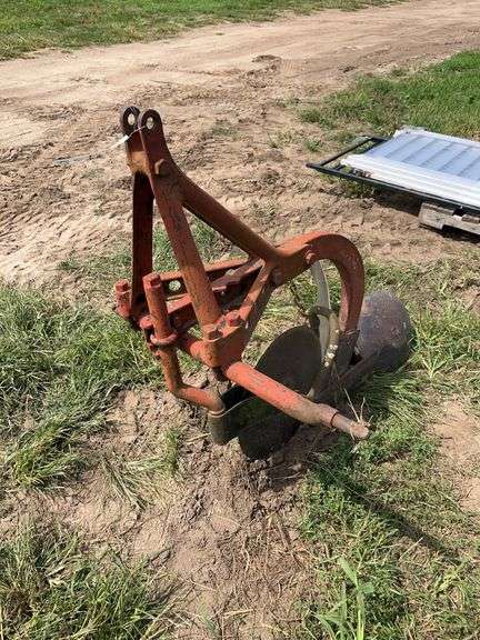3 pt. hitch plow single bottom, row:7 image