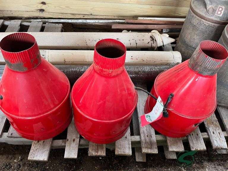 (3) Grain aerator blowers for gravity wagons or bin image
