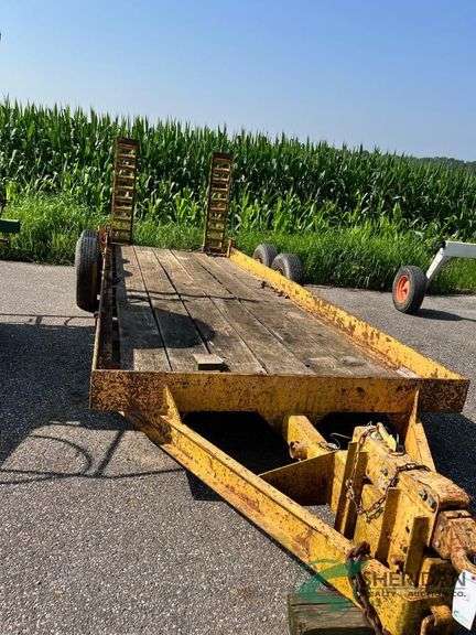 Tandem Axle Hay wagon, pintle hitch image
