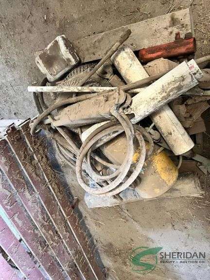 Various Hydraulic Cylinders and parts image