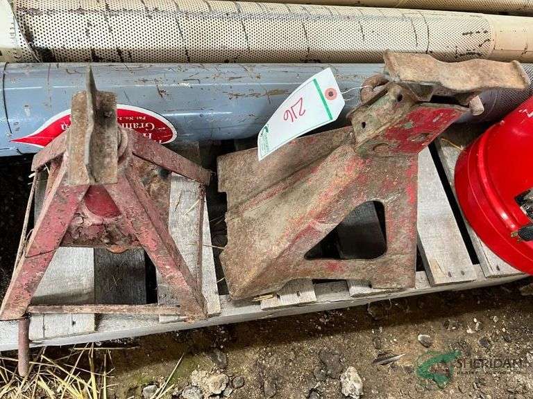 Jack Stands image
