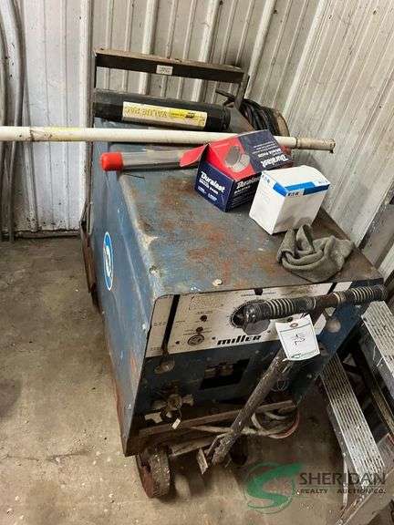 Miller Dialarc Welder image