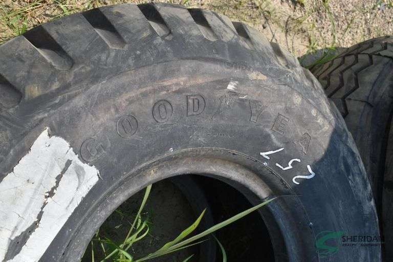 (1) 23-21 Tire image