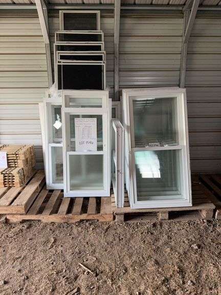 (14) Vinyl Double Hung Windows with Screens, bldg:locked image
