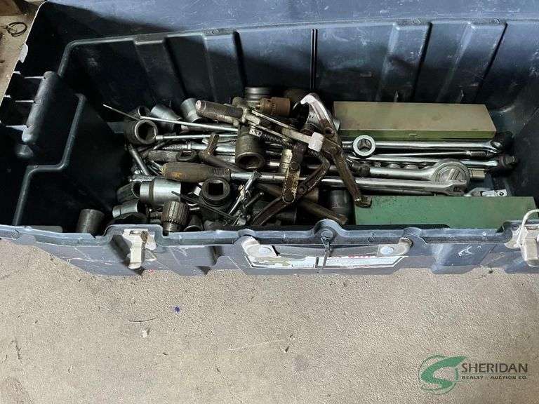 Shipping Container with wrench sets, ratchets, sockets and gear pullers image