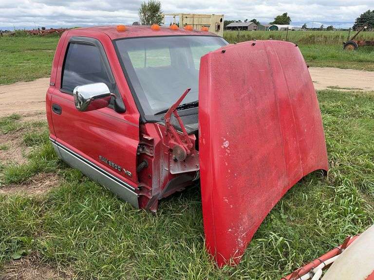 1994 Dodge Ram cab, K row:8 image