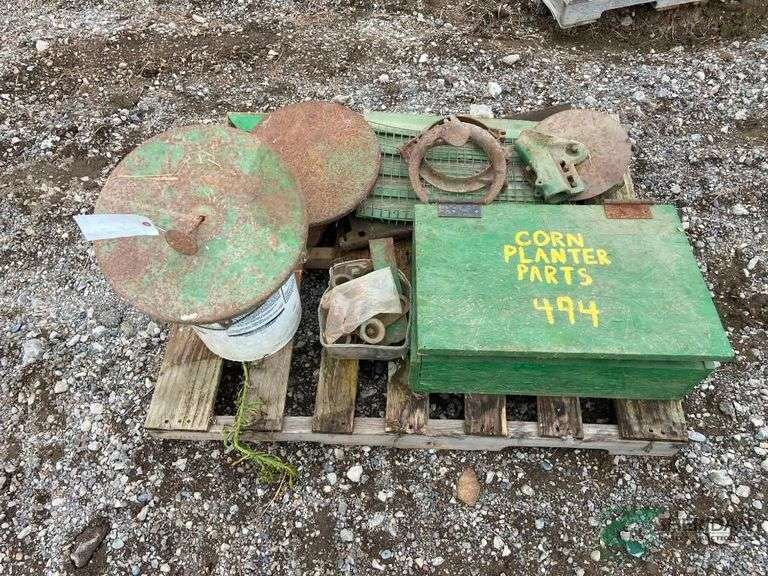 John Deere corn planter parts image