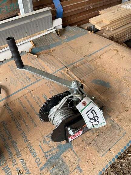 Trailer winch, bldg:green image