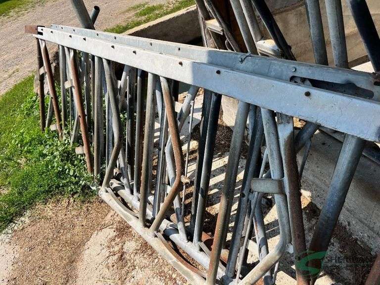 Locking Head Gates image
