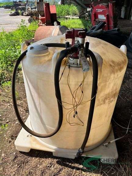 Poly Tank with electric pump image