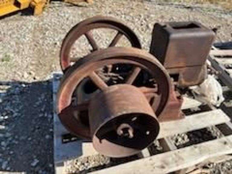 United Engine Company Hit & Miss Engine image