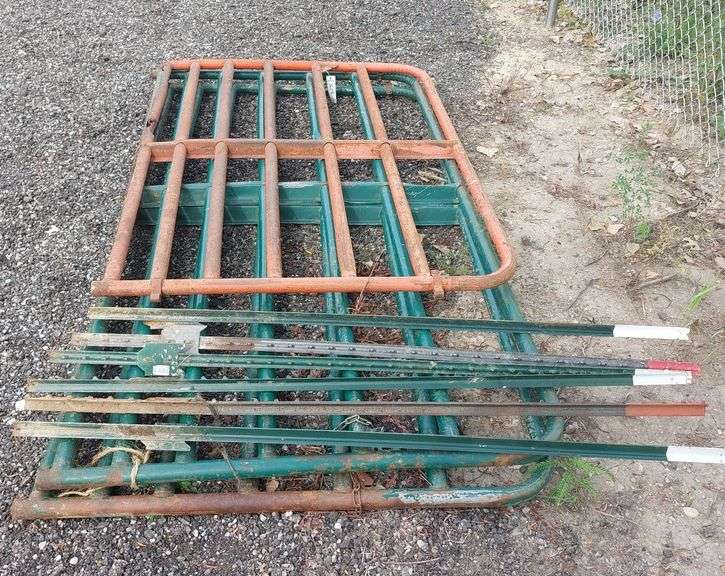 (3) Gates & (6) T-Posts image