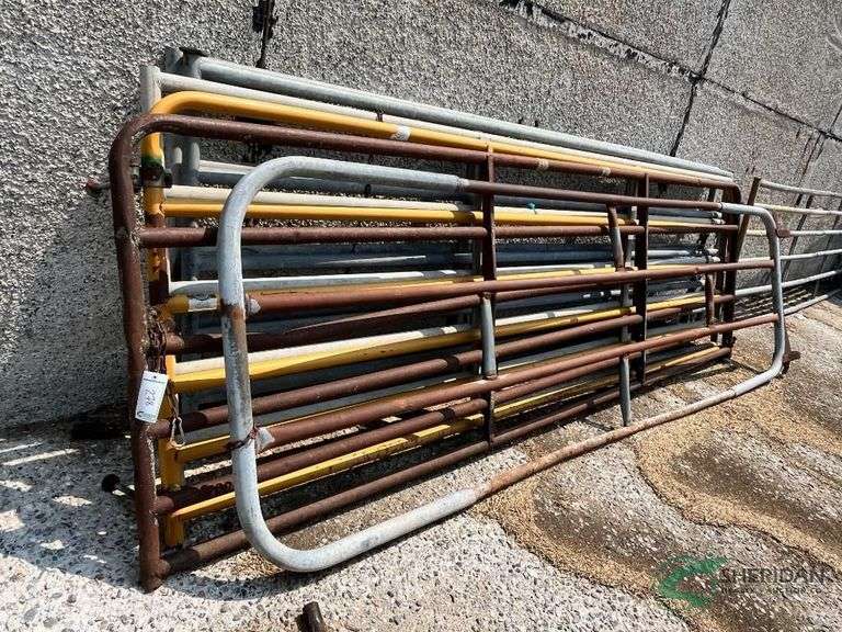 13.5 ft Gates image