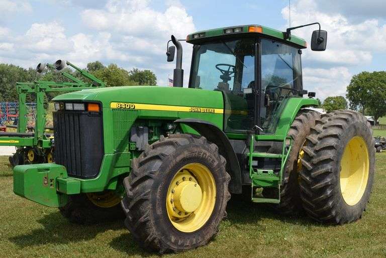 1997 John Deere 8400 image