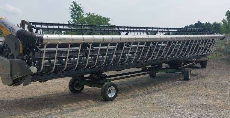 2008 GLEANER 8200 30' Grain Head