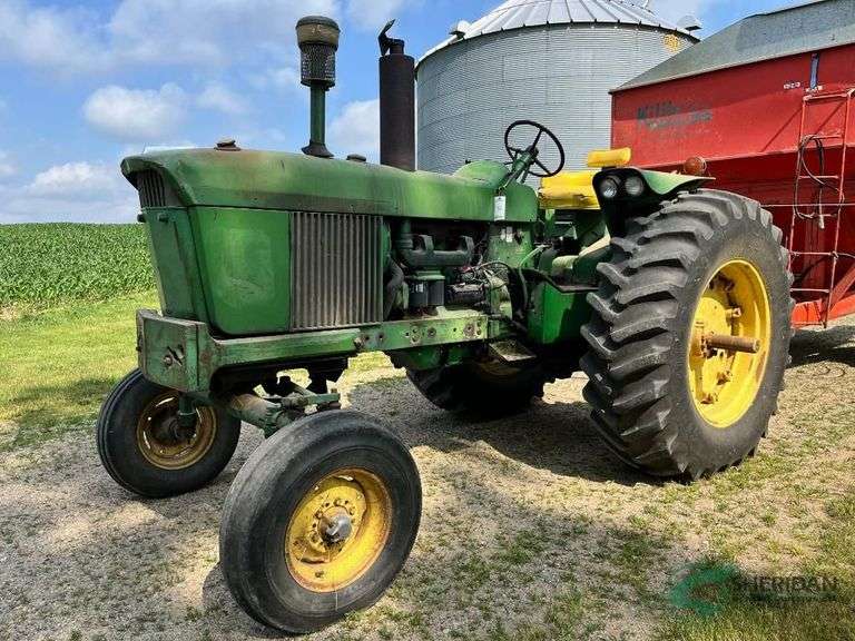 John Deere 3020 Diesel tractor, shows 7,091 hours, image