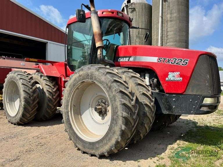 Case IH STX325 Tractor, 5,965 hours, S/N - 1EE0100188 image
