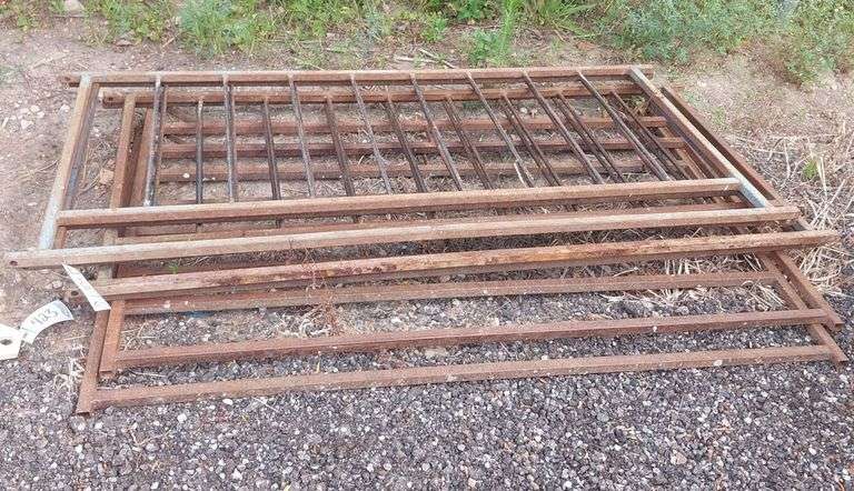 Round Bale Feeder image