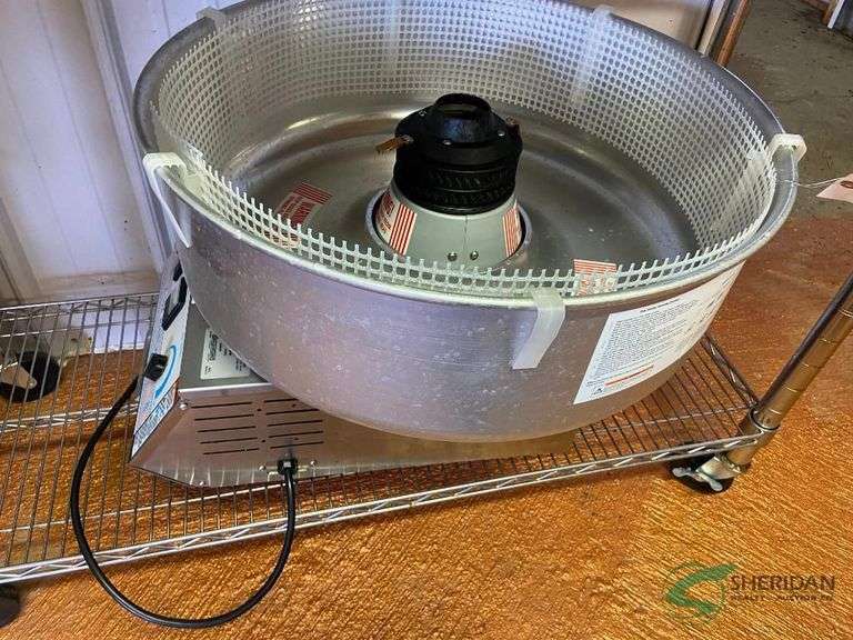 Commercial Grade Cotton Candy Maker image