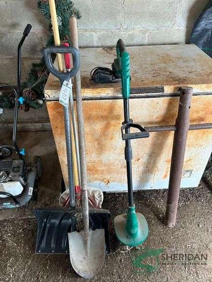 Not working freezer and other hand tools image