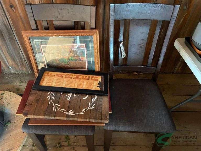 2 Chairs and pictures image