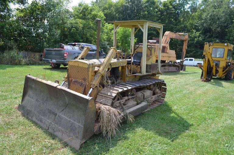 T6 International Dozer image
