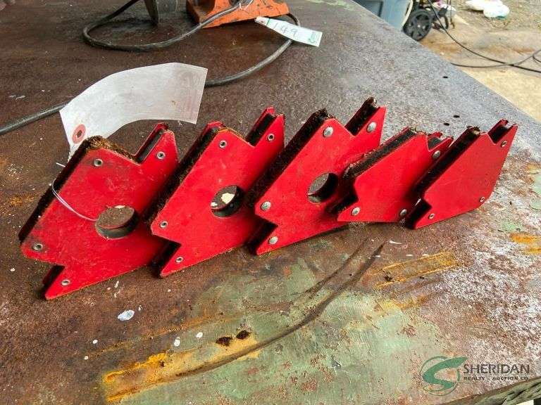 (5) Welding Magnets image