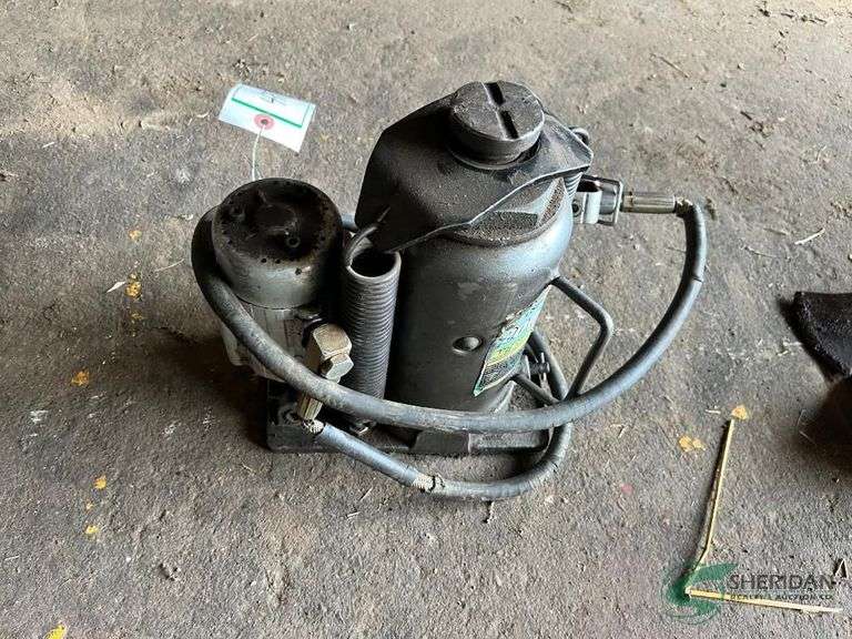 20 ton Air/ Hydraulic Jack image