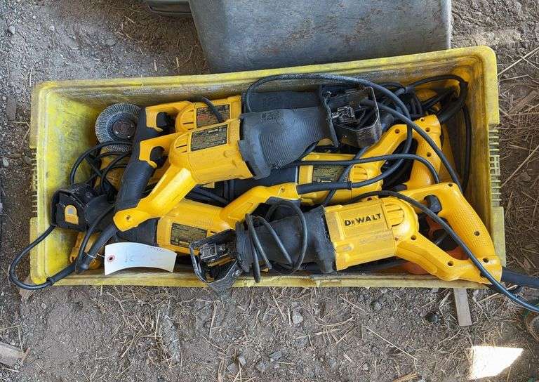 Reciprocating saw & angle grinder, bldg:green image