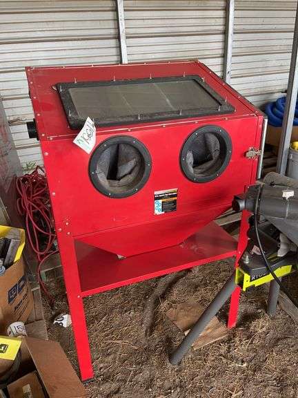 Sand blasting cabinet, bldg:green image