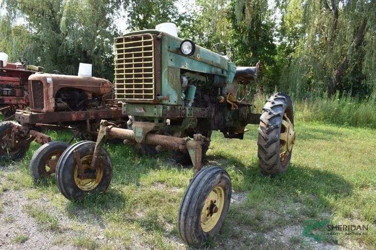 Hi-Crop Tractor image
